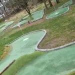 Rønbjerg Feriecenter - minigolf. Foto: Jesper Kjærgaard