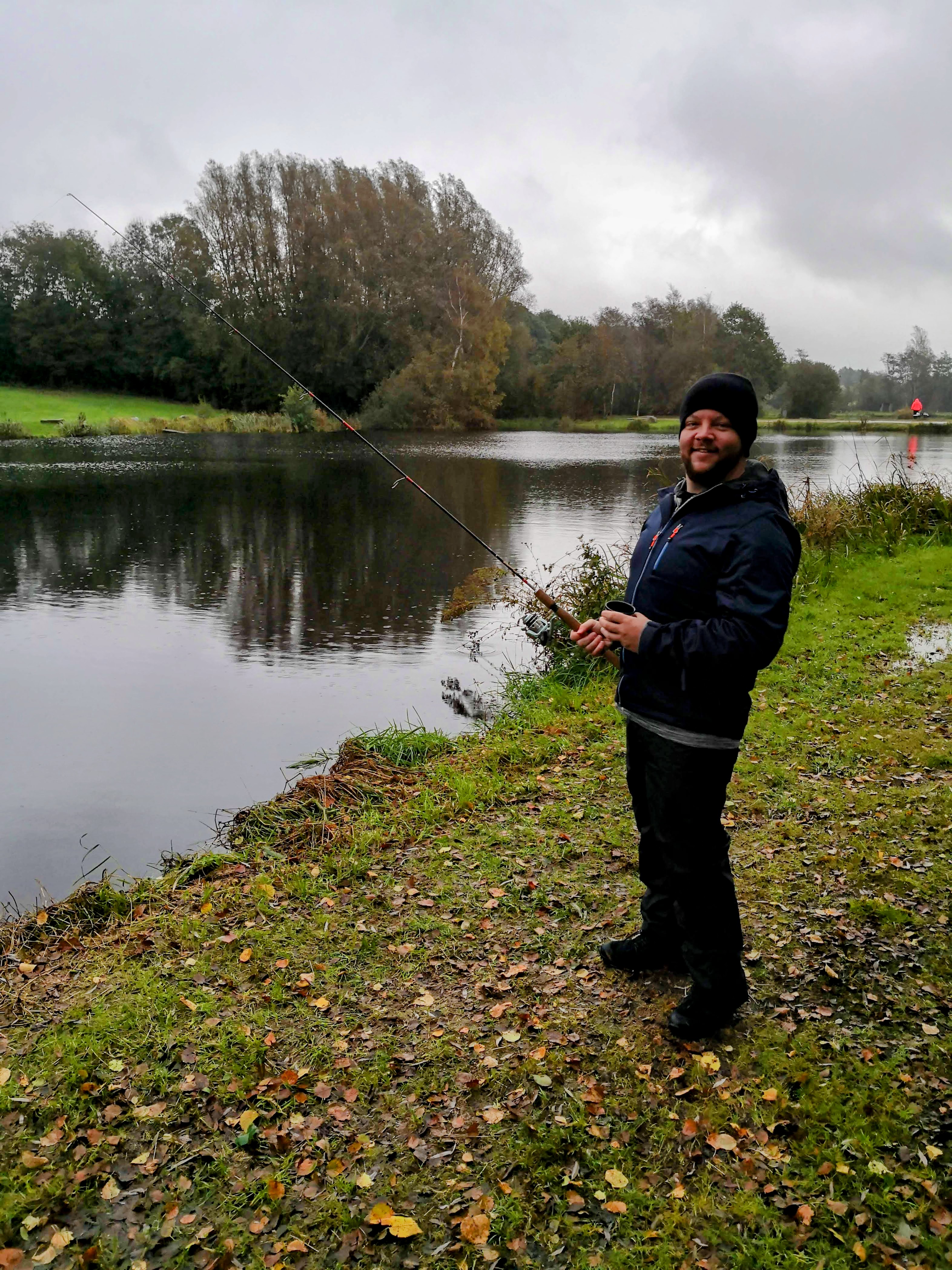 Fagpolitisk ambassadør på fisketur.